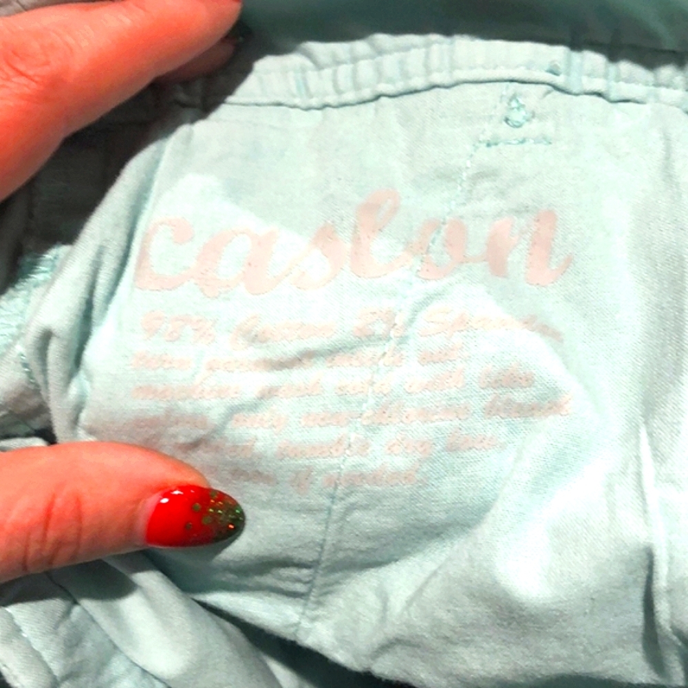 Caslon Aqua Shorts, Size 8 - Picture 10 of 10